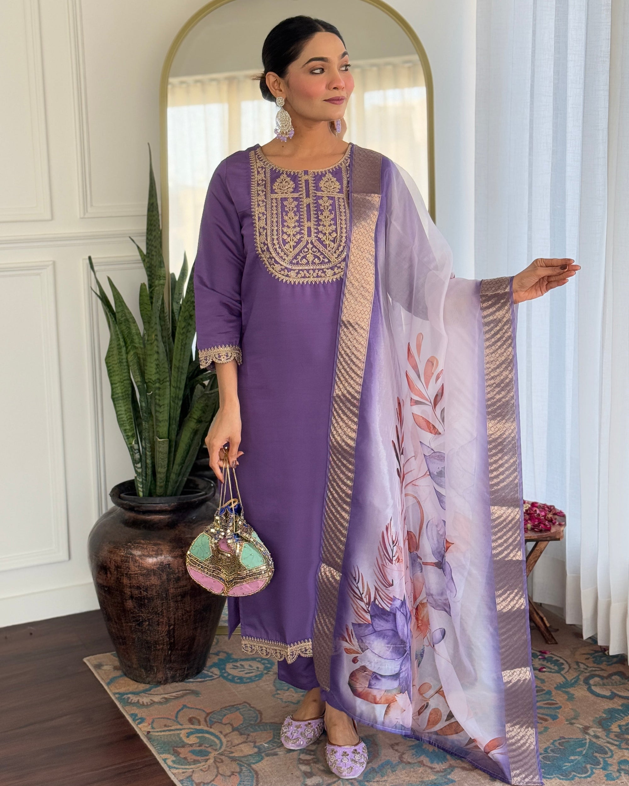 Beautiful Lavender Color Viscose Rayon Fabric Kurtis Pant Set