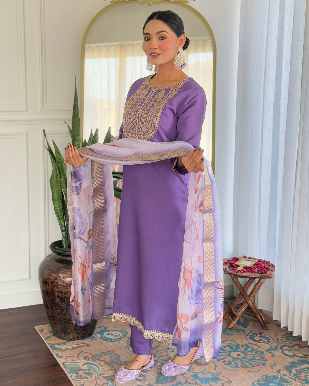 Beautiful Lavender Color Viscose Rayon Fabric Kurtis Pant Set