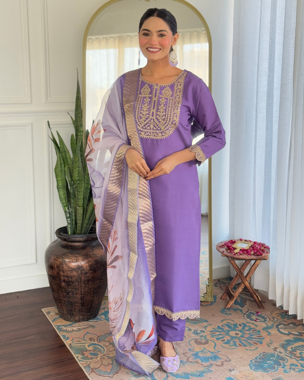 Beautiful Lavender Color Viscose Rayon Fabric Kurtis Pant Set