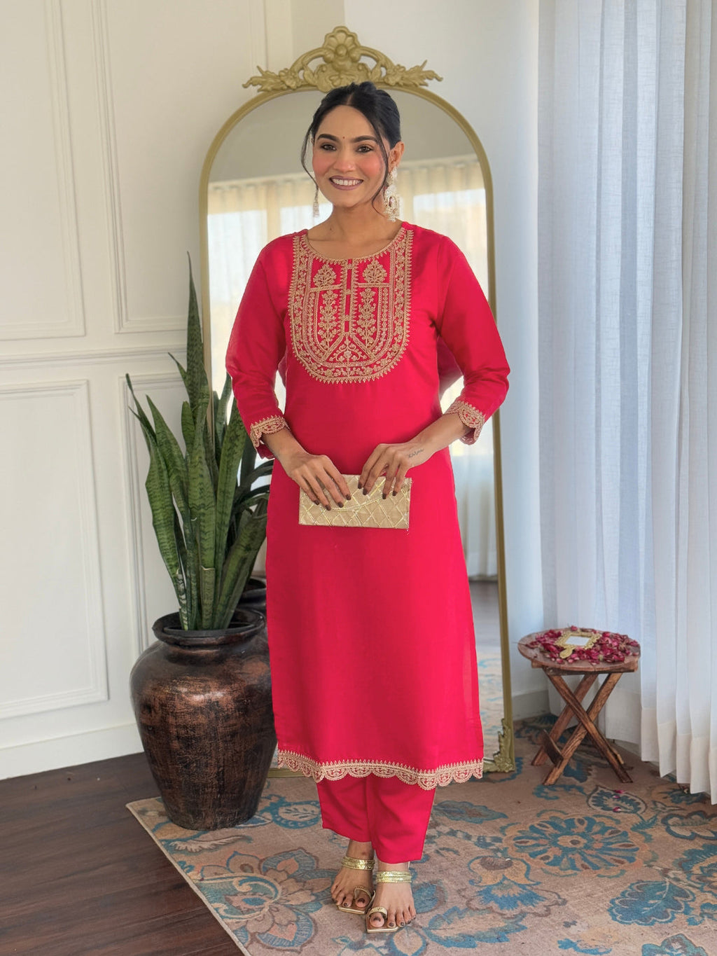 Beautiful Rani Color Viscose Rayon Fabric Kurtis Pant Set