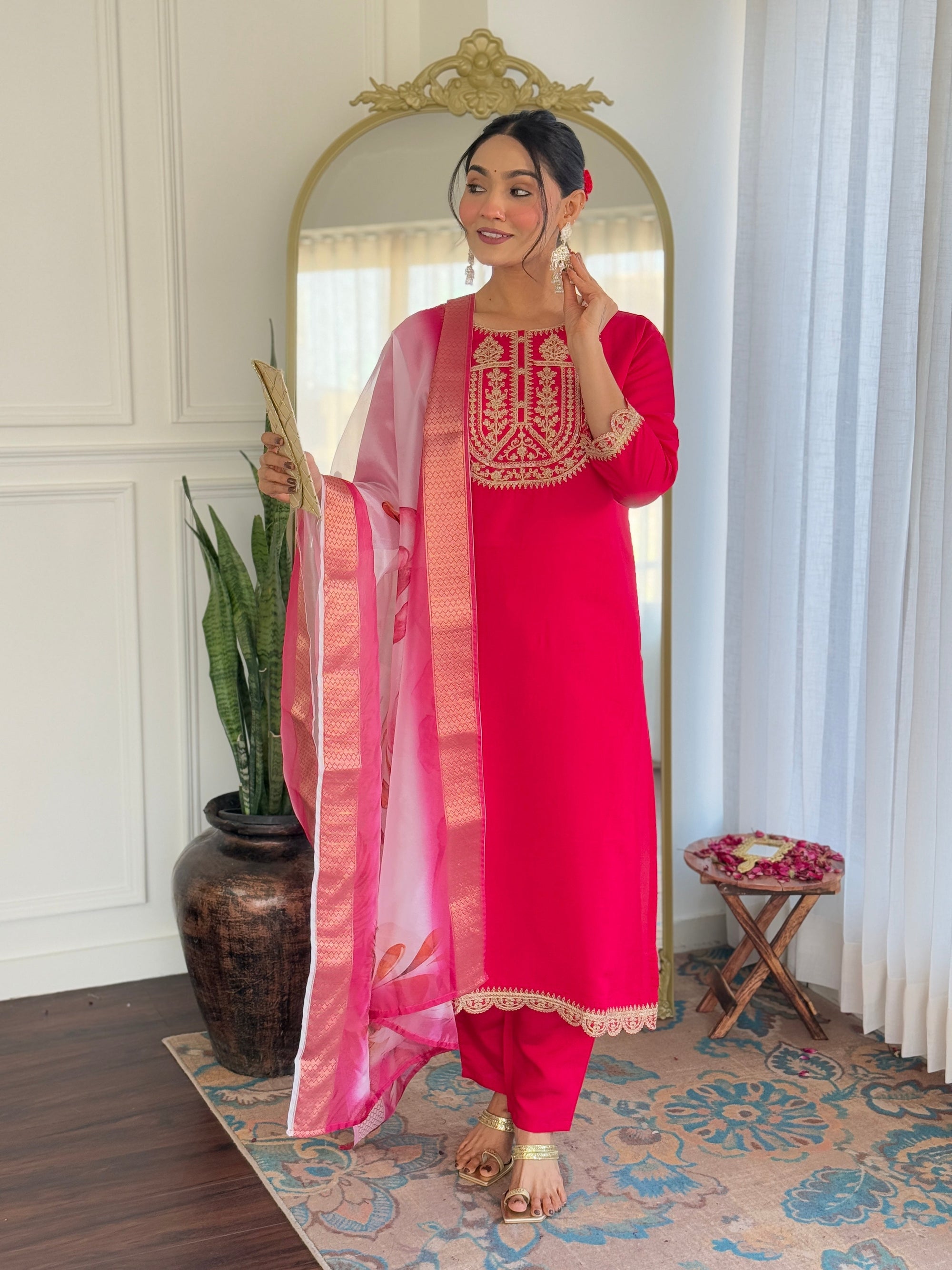 Beautiful Rani Color Viscose Rayon Fabric Kurtis Pant Set