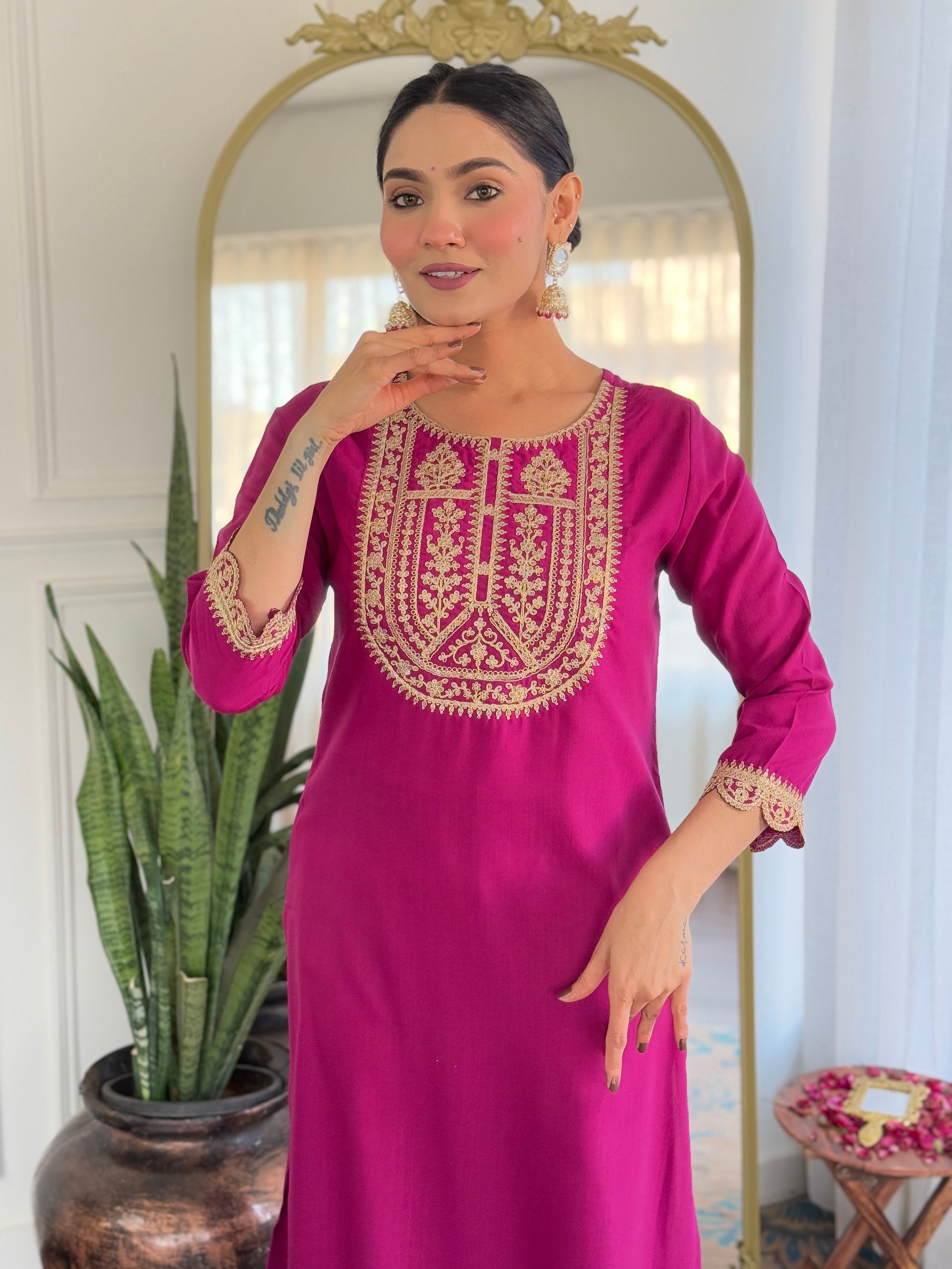 Beautiful Wine Color Viscose Rayon Fabric Kurtis Pant Set