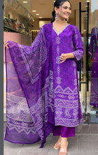 Beautiful Pulpal French Crepe Fabric Kurtis Pant Set