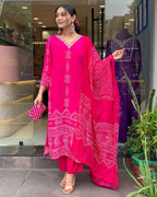 Beautiful Pink French Crepe Fabric Kurtis Pant Set