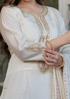Beautiful White Viscose Chanderi Fabric Kurtis Pant Set