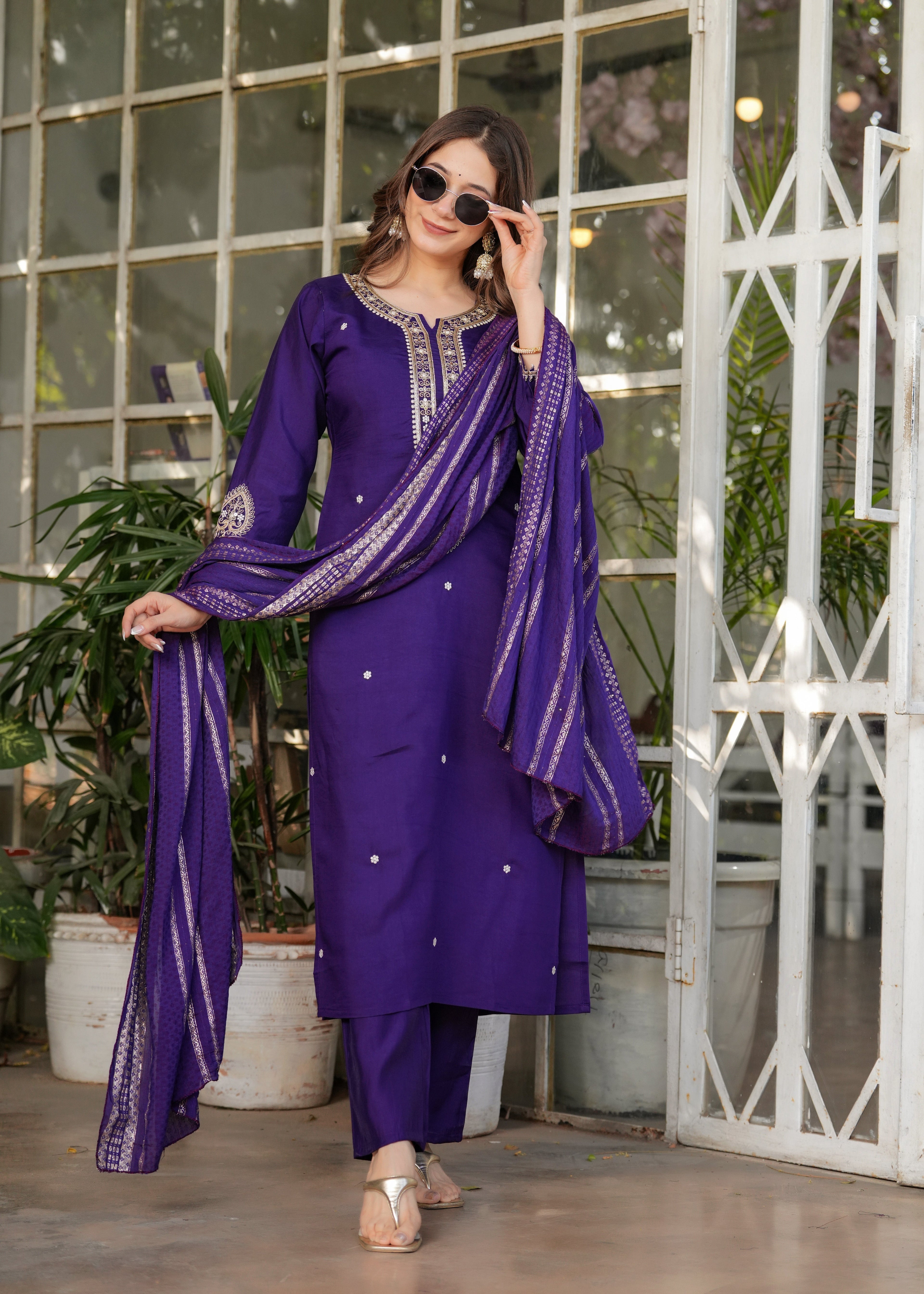 Beautiful Blue Viscose Chanderi Fabric Kurtis Pant Set