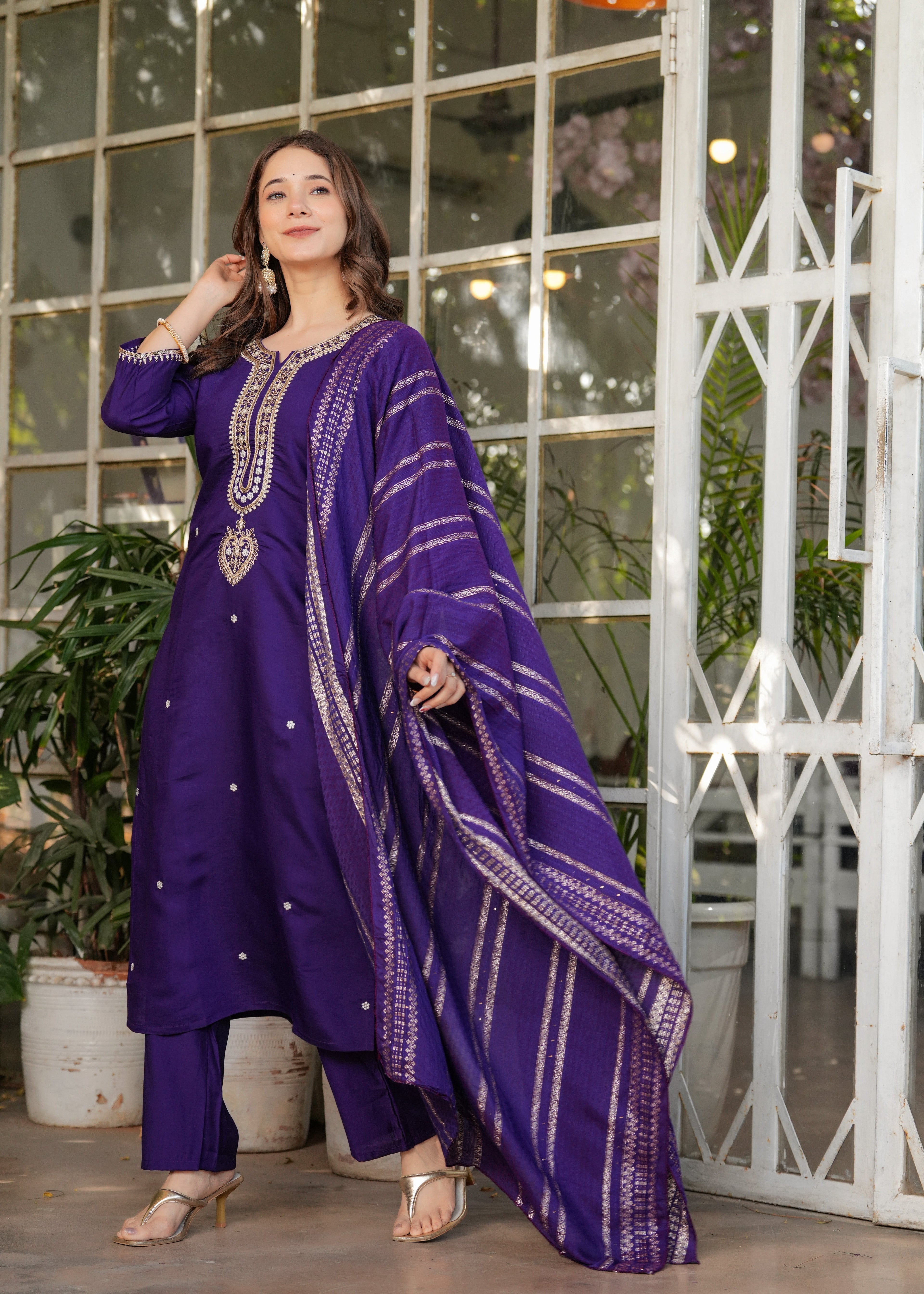 Beautiful Blue Viscose Chanderi Fabric Kurtis Pant Set