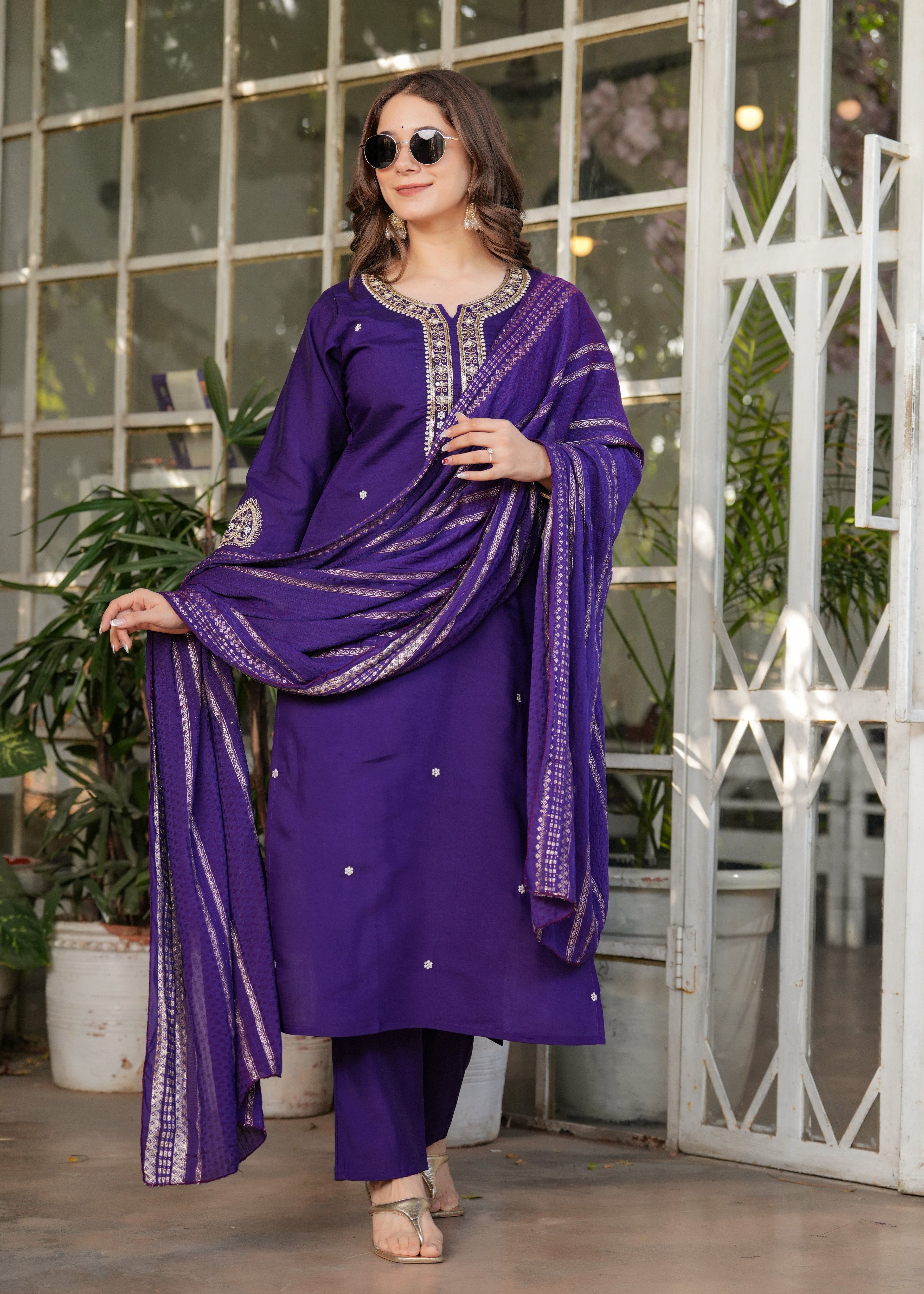 Beautiful Blue Viscose Chanderi Fabric Kurtis Pant Set