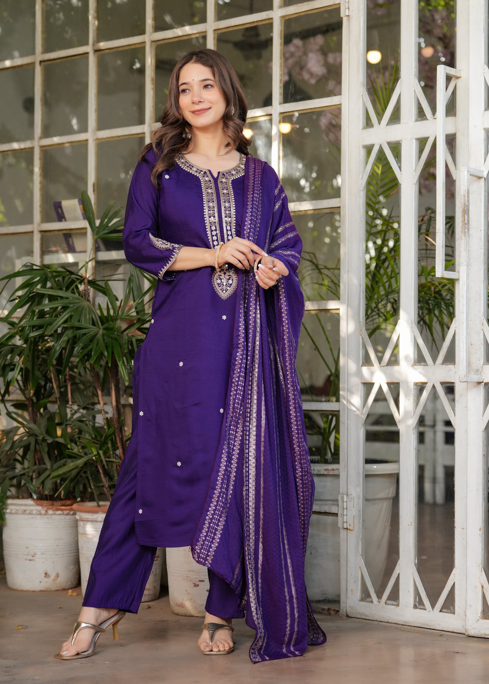Beautiful Blue Viscose Chanderi Fabric Kurtis Pant Set