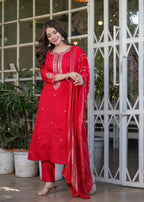Beautiful Red Viscose Chanderi Fabric Kurtis Pant Set