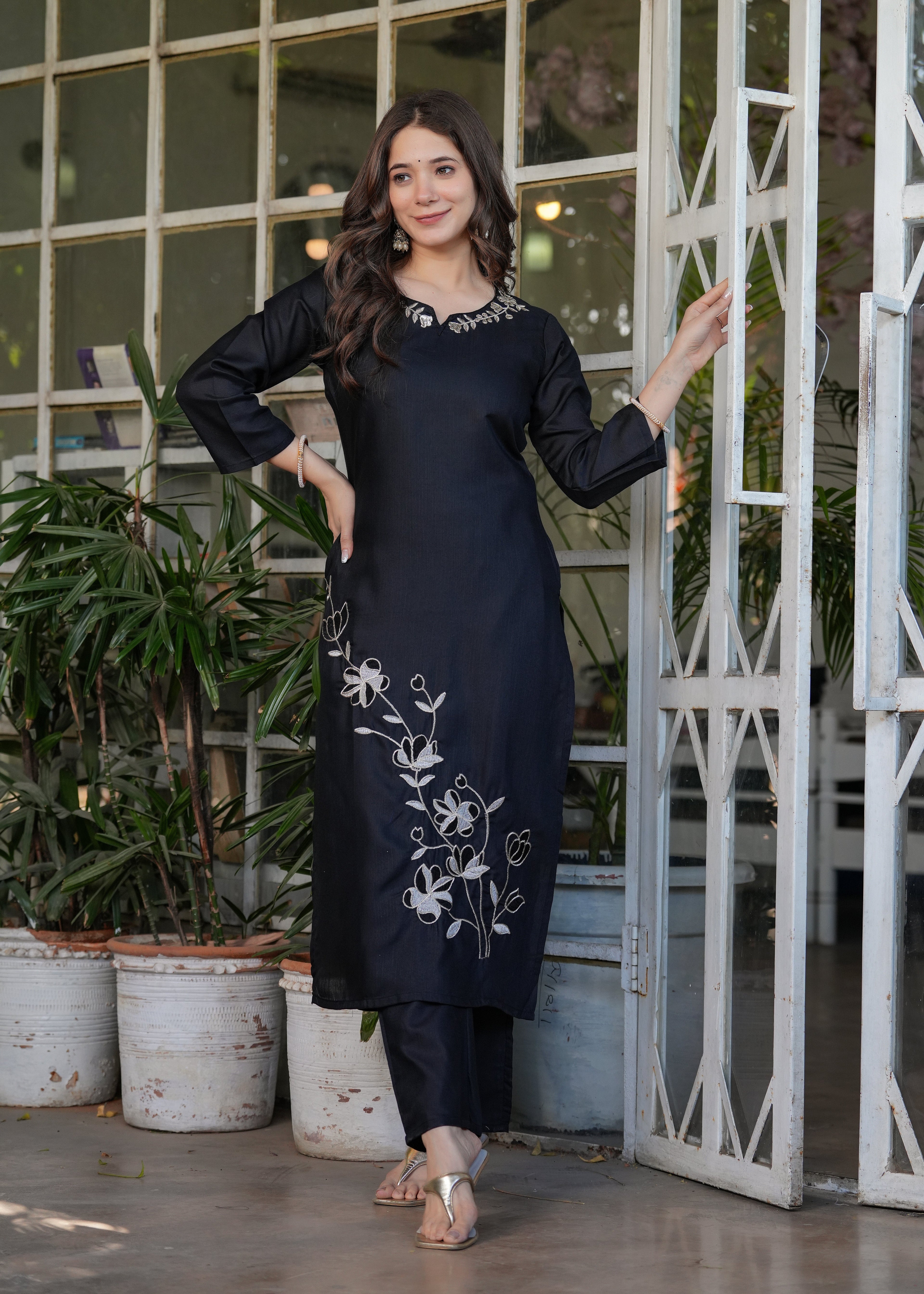 Beautiful Black Viscose Rayon Fabric Kurtis Pant Set