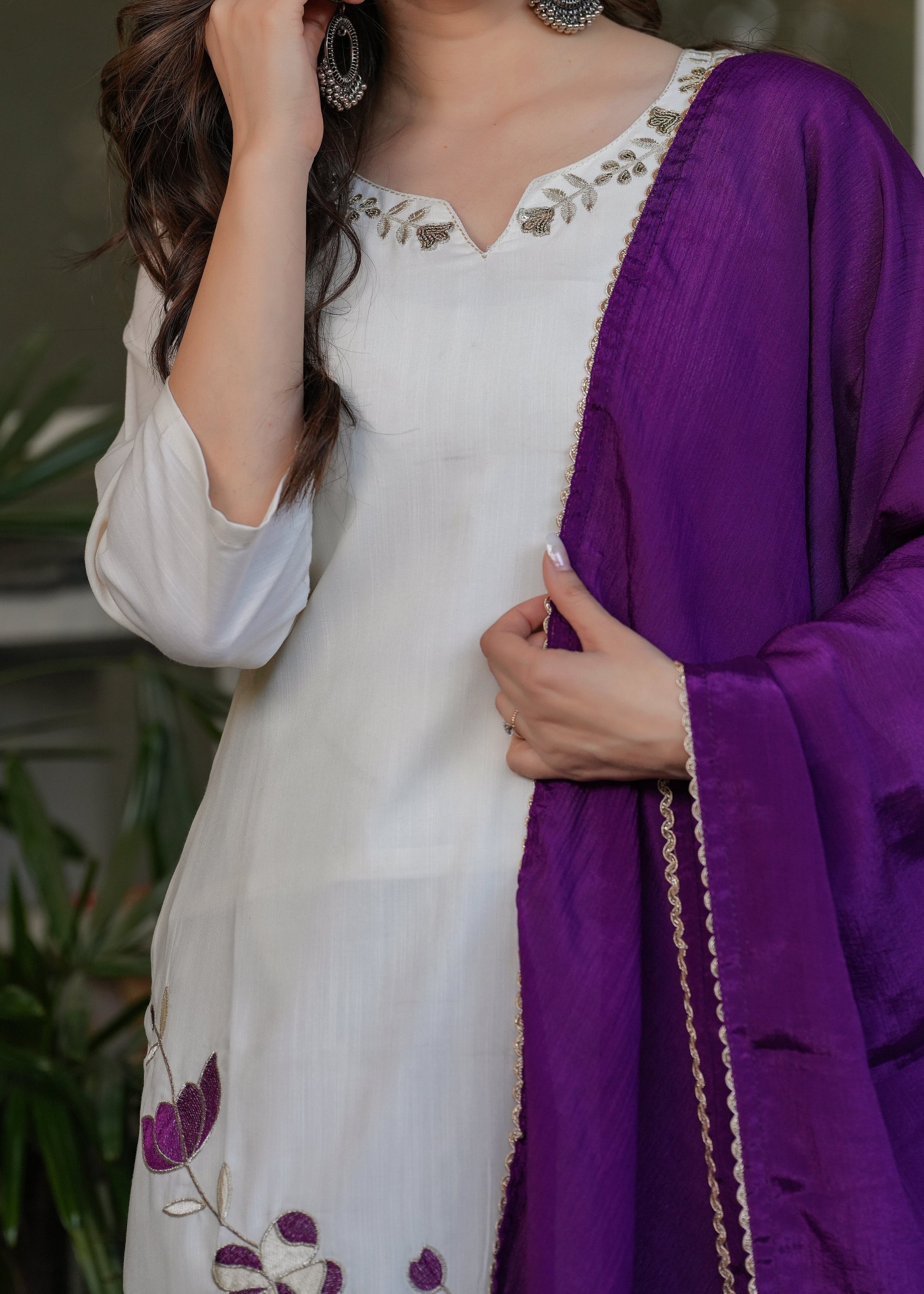 Beautiful Off White Viscose Rayon Fabric Kurtis Pant Set