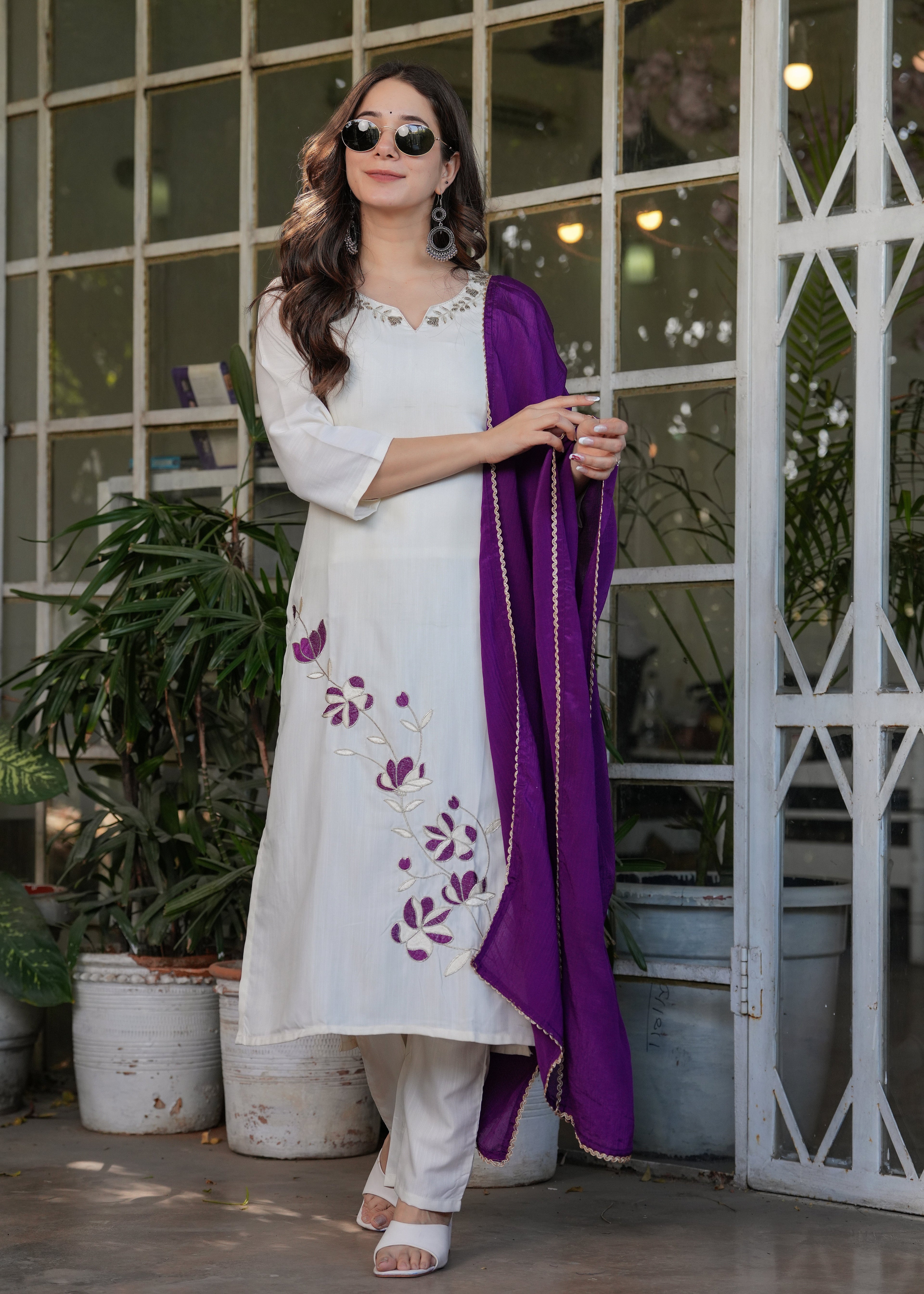 Beautiful Off White Viscose Rayon Fabric Kurtis Pant Set