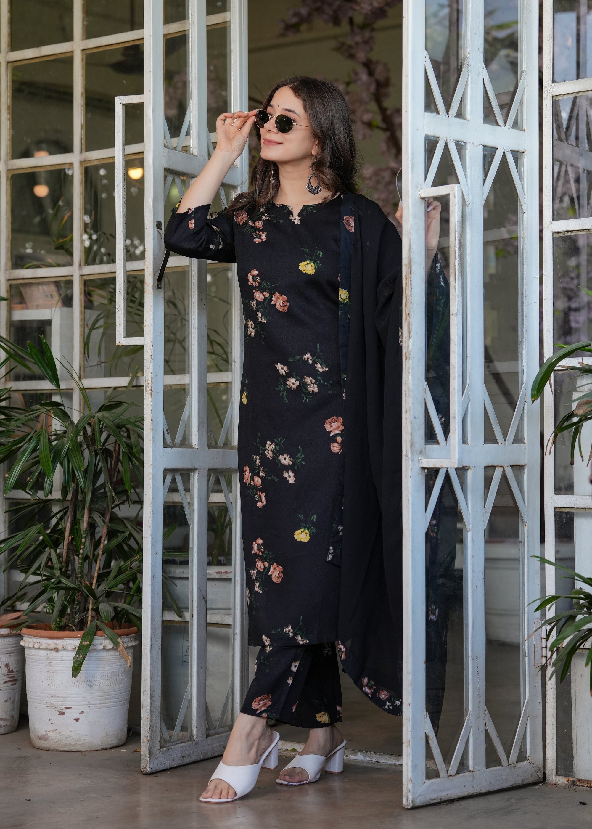 Beautiful Black Silk Bleand Fabric Kurtis Pant Set
