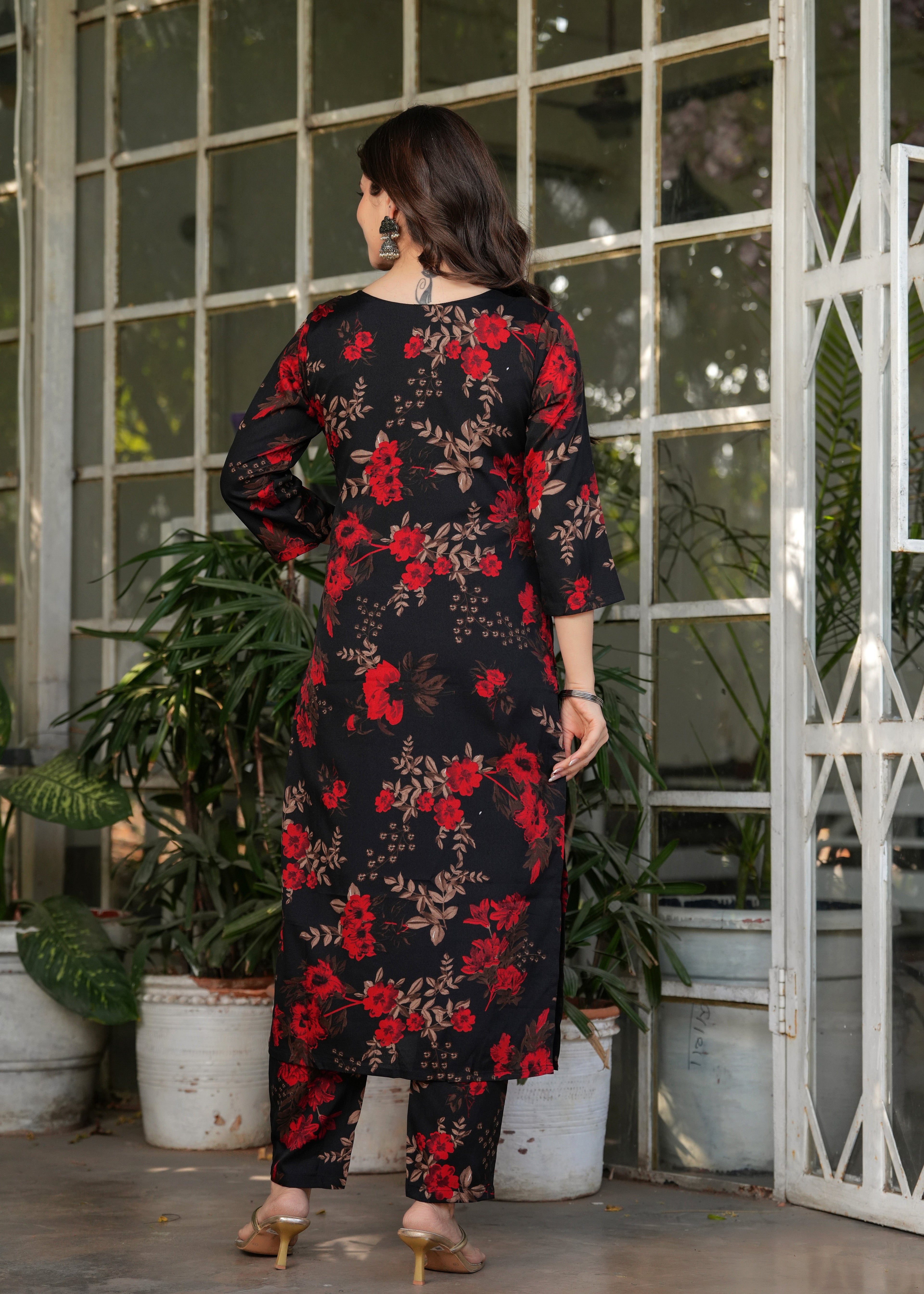 Beautiful Black Silk Bleand Fabric Kurtis Pant Set