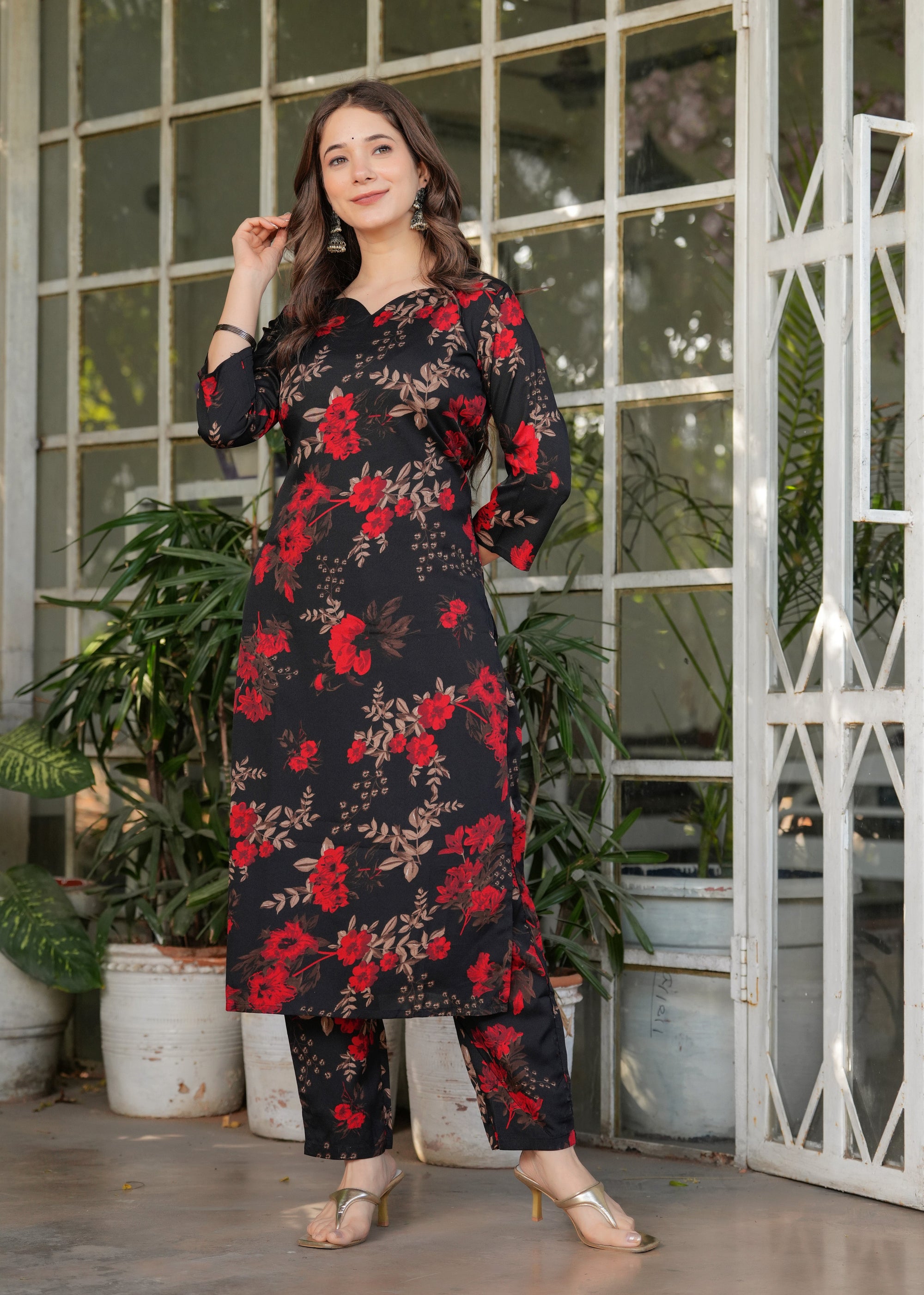 Beautiful Black Silk Bleand Fabric Kurtis Pant Set