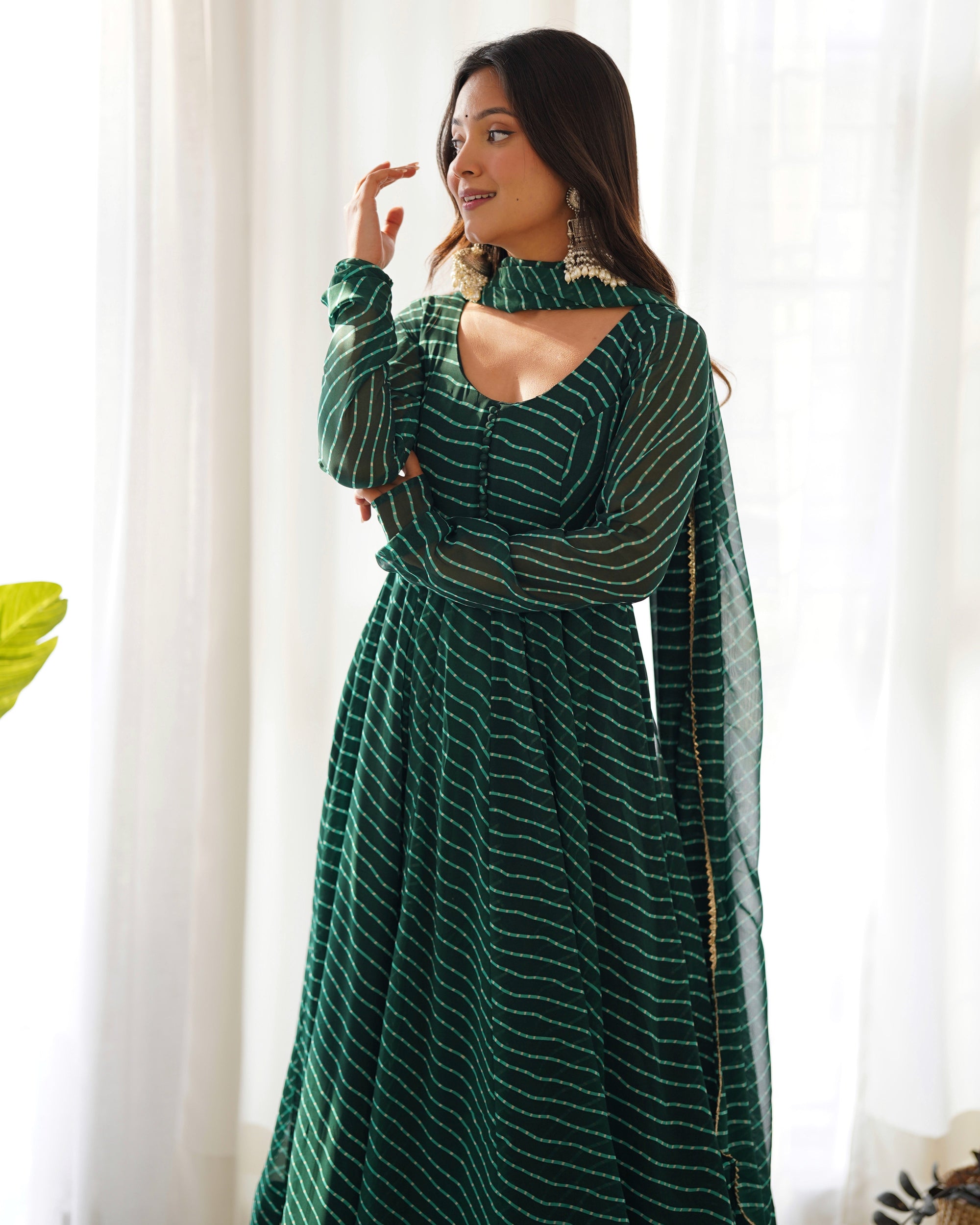 Bottle Green Pure Fox Georgette Laheriya Print Fabric Fully Flair Anarkali Duppta With Pent