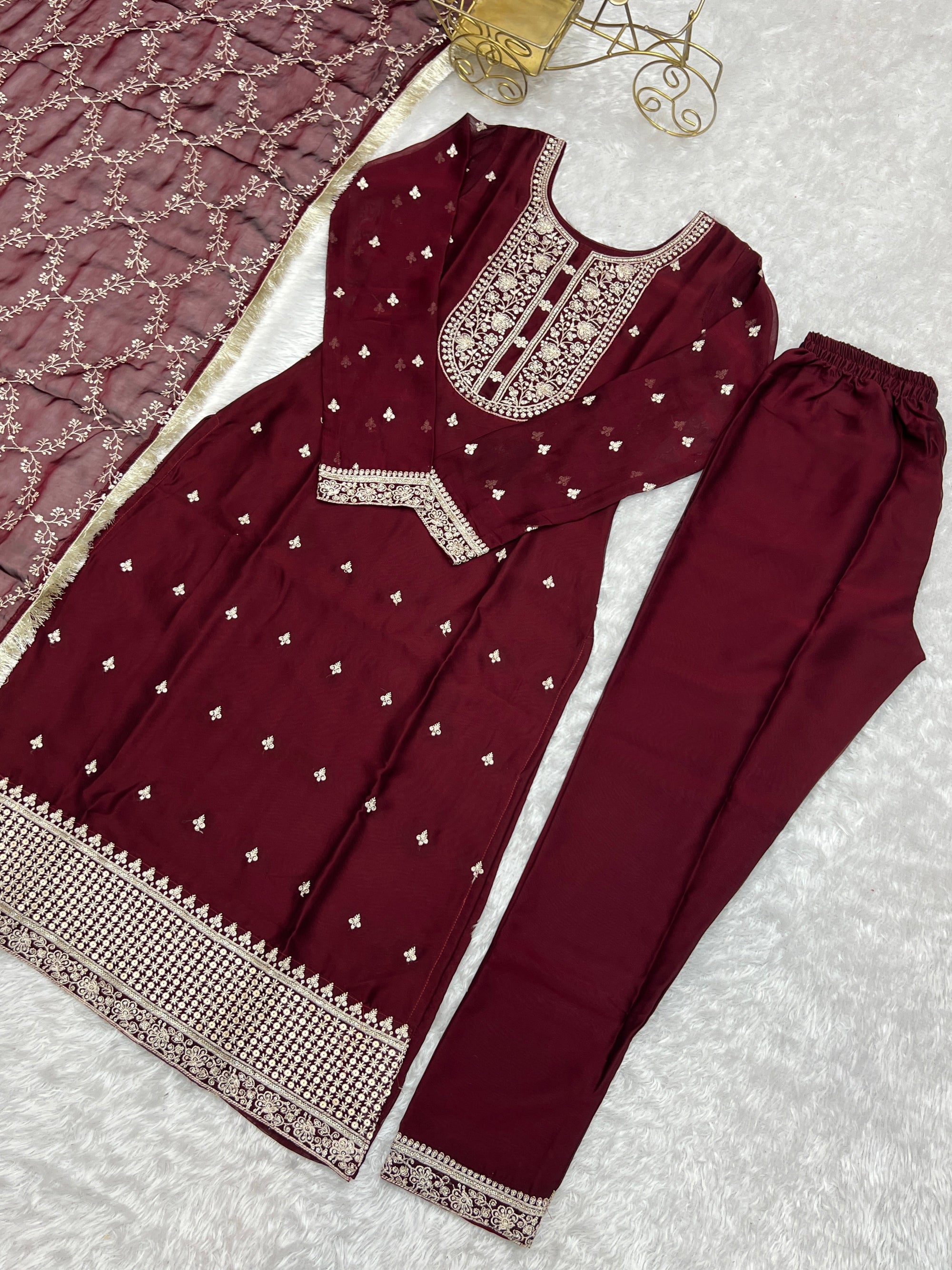 MAROON BEAUTIFUL PURE BLOOMING RANGOLI SILK FABRIC STRAIGHT FIT KURTA WITH DUPPTA SET (Copy)