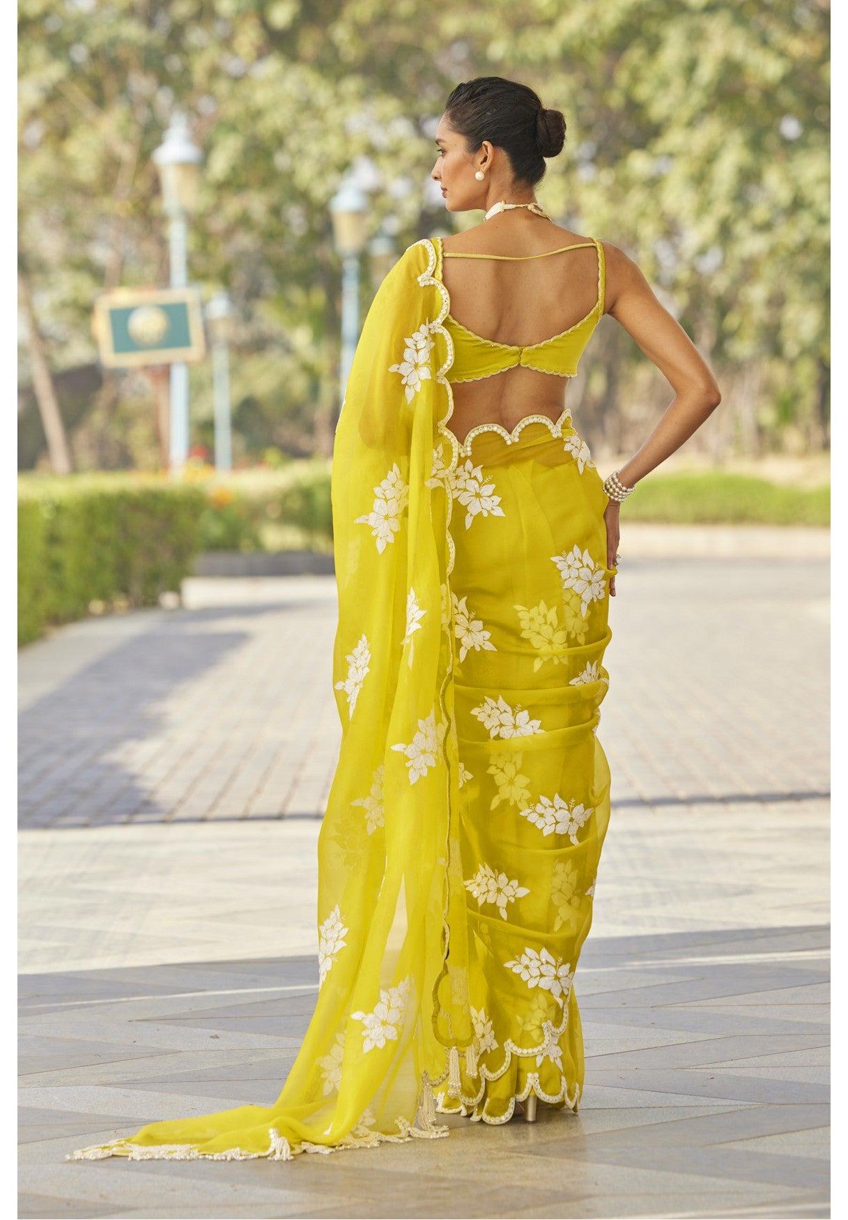 Fabulous Zimmy Chhu With Multi Thread  And Cut Work Border