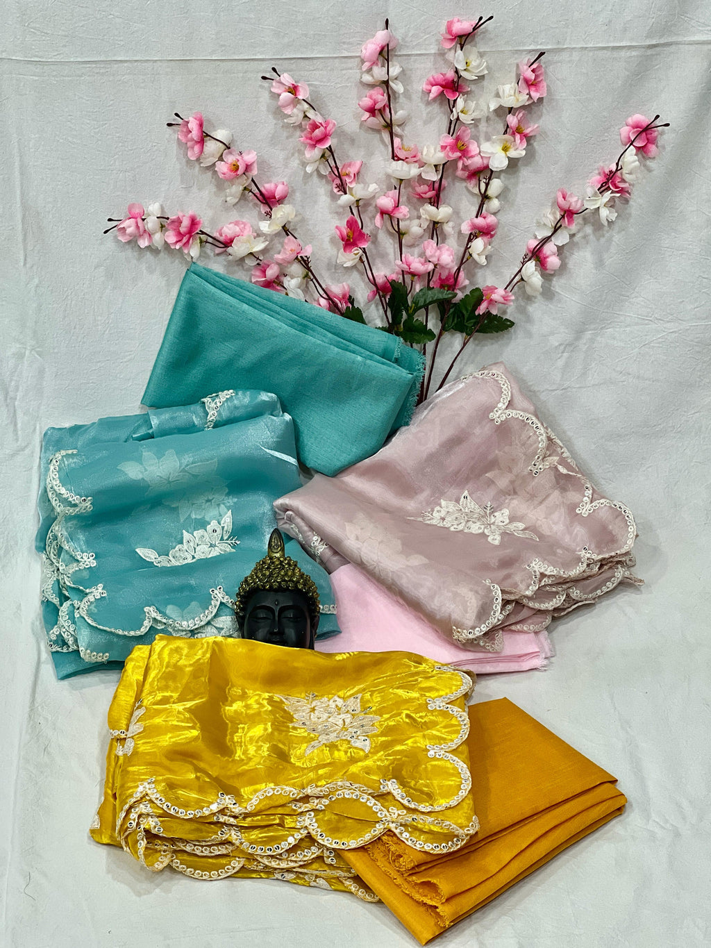 Fabulous Zimmy Chhu With Multi Thread  And Cut Work Border