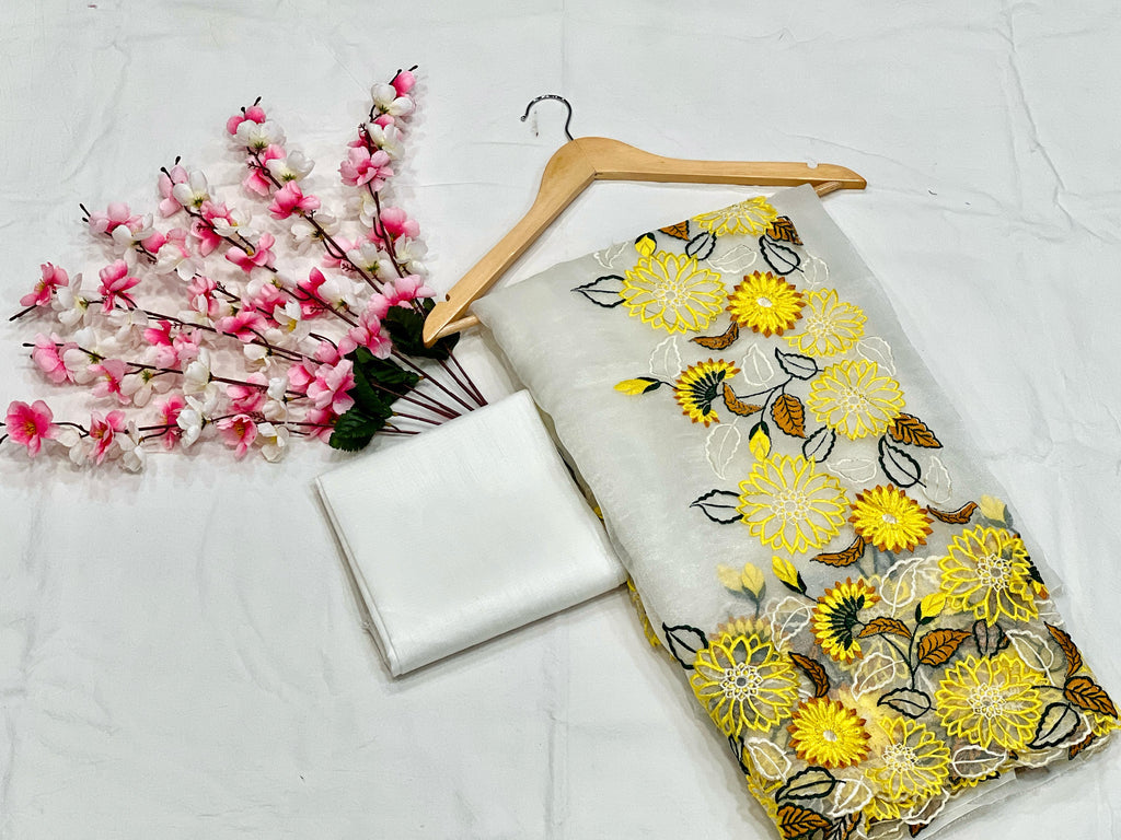 Khadi Organza With Beautiful Flowers Design In Multi Embroidery C Pallu Cut Work